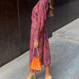 Laia | Vestido Midi Elegante con Estampado Atemporal Encanto