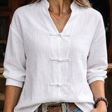 Blanco | Camisa holgada y cómoda para mujer de mediana edad con elemento de botón de rana