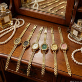 El reloj ovalado Genevieve
