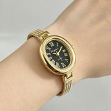 El reloj ovalado Genevieve