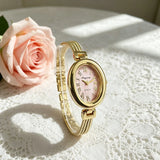 El reloj ovalado Genevieve